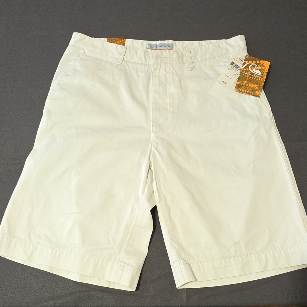 QuikSilver Edition Chino Men's Shorts White Cotton Comfort Fit Pockets